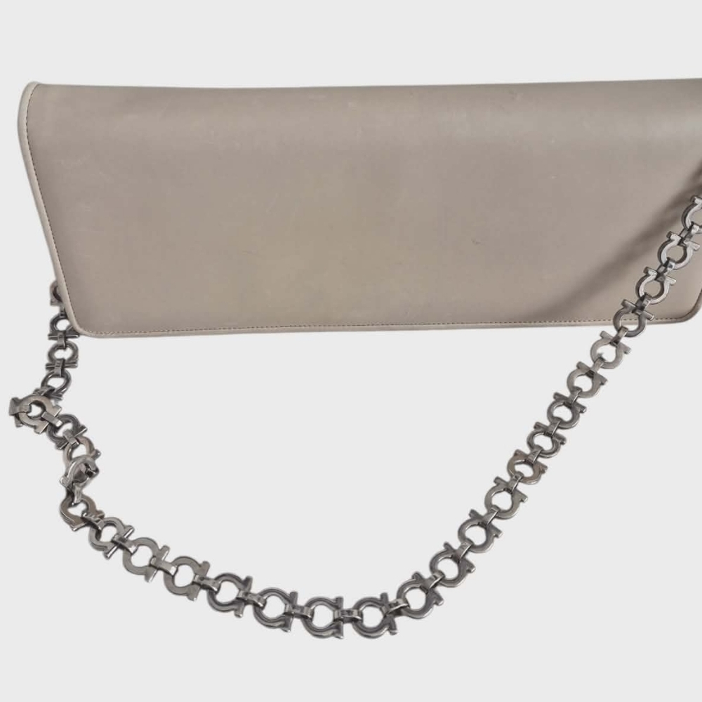 Salvatore Ferragamo Cream Leather Shoulder Bag - Picture 14 of 16